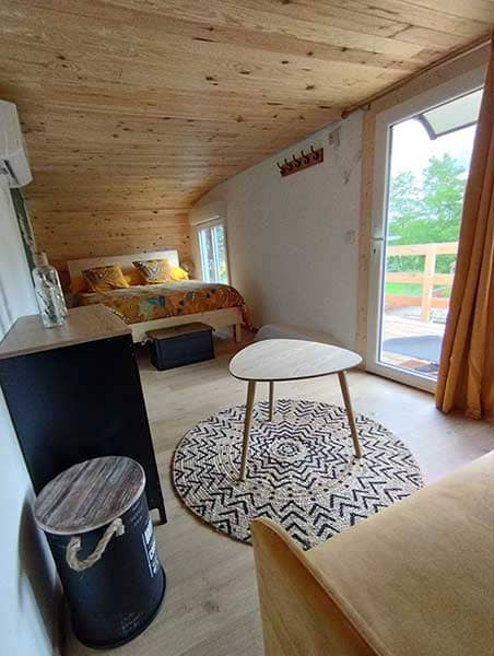 chambre-hotes-caravane-02